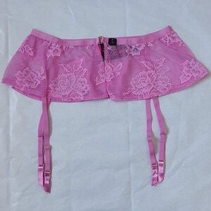 BNWT La SENZA Pink Lace Garter Skirt Lingerie
